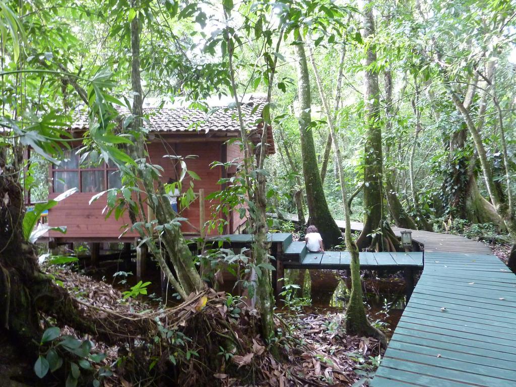 Hotel Casa Perico Rio Dulce Exterior photo