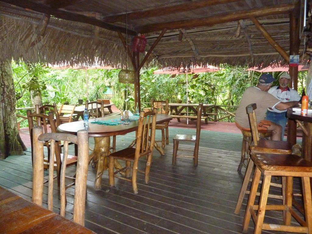Hotel Casa Perico Rio Dulce Exterior photo
